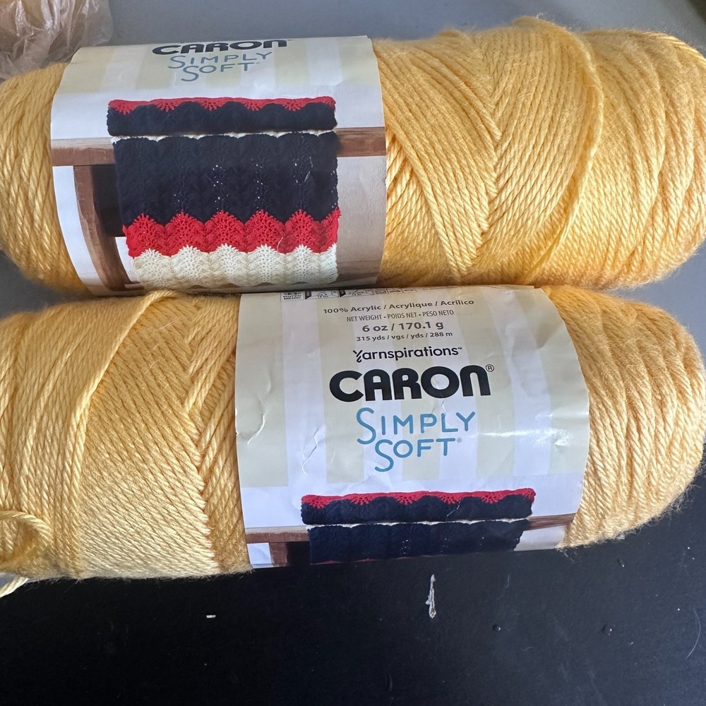 Lot of 2‎ Caron Simply Soft Yarn Sunshine Yellow 9755 Acrylic Medium 4 6oz 315yd